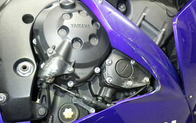 YAMAHA YZF-R1 2004 RN13