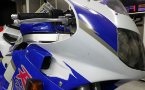 SUZUKI GSX-R400R 1995 GK76A