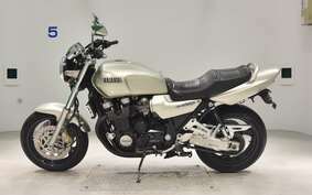 YAMAHA XJR1200 1997 4KG