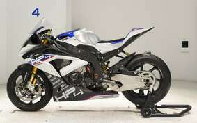 BMW HP4 RACE