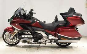 HONDA GL 1800 GOLD WING TOUR DCT 2021 SC79