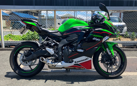 KAWASAKI NINJA ZX 25 ZX250E