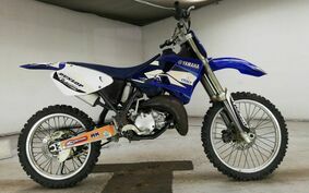 YAMAHA YZ125 4SS