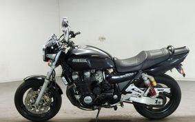 YAMAHA XJR1200 1995 4KG