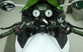 KAWASAKI ZZ1400 NINJA R 2006 ZXT40A