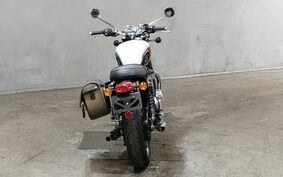 TRIUMPH BONNEVILLE T100 2020 DAD70