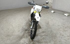 HUSQVARNA  TE150 UTA2