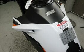 KTM 890 DUKE R 2020 TU940