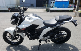 YAMAHA FZ25 RG42