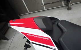 YAMAHA YZF-R1 2022 RN65J