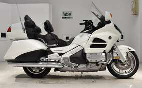 HONDA GL 1800 GOLD WING 2012 SC68