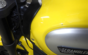 DUCATI SCRAMBLER ICON 2015