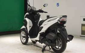 YAMAHA TRICITY 125 SE82J