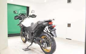 SUZUKI DL650 ( V-Strom 650 ) 2023 C733M