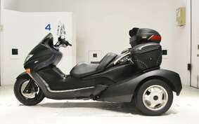 HONDA FORZA TRIKE Z MF08