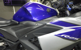 YAMAHA YZF-R25 RG10J