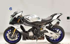 YAMAHA YZF-R1 M 2015 RN40