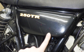 KAWASAKI 250TR BJ250F