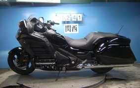 HONDA GL 1800 GOLD WING F6B SC68