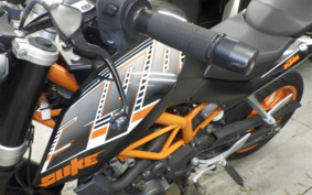 KTM 390 DUKE 2015