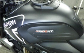 TRIUMPH TRIDENT 660 2022