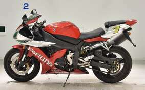 YAMAHA YZF-R1 2003 RN09