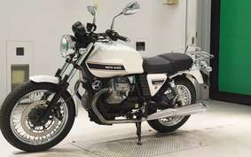 MOTO GUZZI V7 CLASSIC 2012