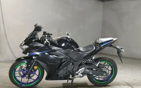 YAMAHA YZF-R25 RG10J