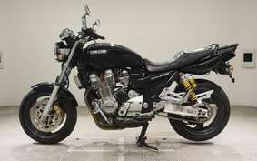 YAMAHA XJR1300 1998 RP01J