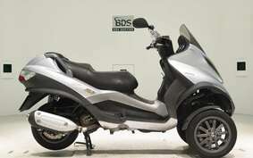 PIAGGIO MP3 250