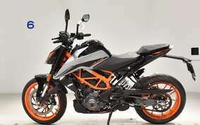 KTM 390 DUKE 2022 JPJ40