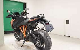 KTM 1290 SUPER DUKE GT 2024