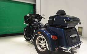 HARLEY FLHTCUTG TRIKE 2014