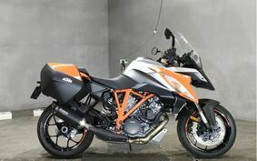 KTM 1290 SUPER DUKE GT 2016 V69