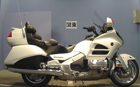 HONDA GL 1800 GOLD WING 2012 SC68