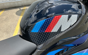 BMW M1000RR 2023 0P01