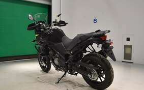 SUZUKI DL650 ( V-Strom 650 ) 2022 C733M