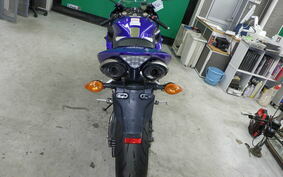 YAMAHA YZF-R1 2005 RN13