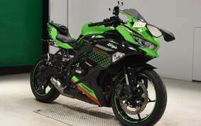 KAWASAKI ZX-25R ZX250E