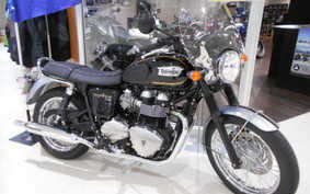 TRIUMPH BONNEVILLE T100 2013 J9157G