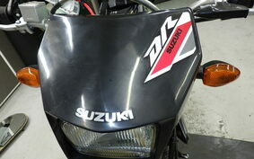 SUZUKI DR200S