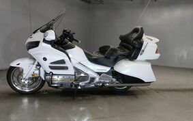 HONDA GL 1800 GOLD WING 2015 SC68