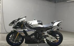 YAMAHA YZF-R1 M 2016 RN40