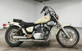 YAMAHA VIRAGO 250 3DM