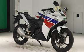 HONDA CBR125R JC50