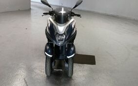 YAMAHA TRICITY 125 SE82J