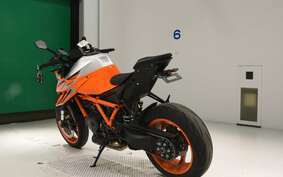 KTM 1290 SUPER DUKE R