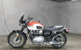 TRIUMPH BONNEVILLE T100 2017 DAD70