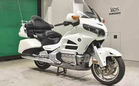 HONDA GL 1800 GOLD WING 2013 SC68