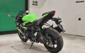 KAWASAKI NINJA ZX-6R A